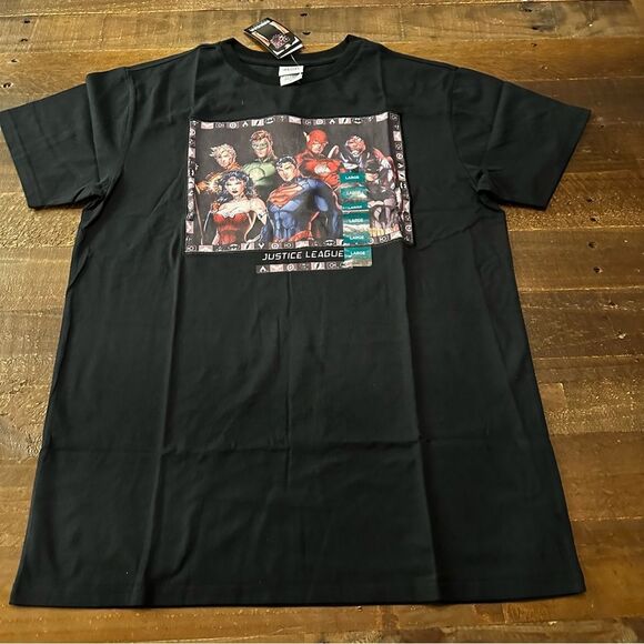 DC‎ Justice League Screen Tee - Picture 1 of 7